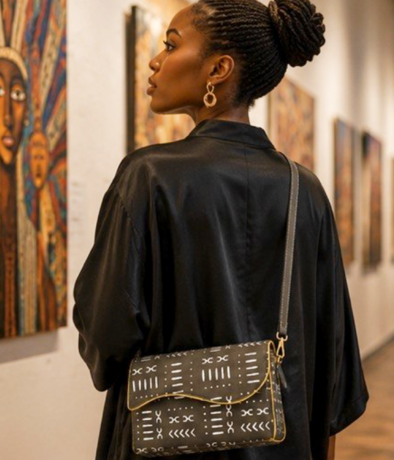 African Print Crossbody Purse with Strap – Taupe Mudcloth-Inspired Design